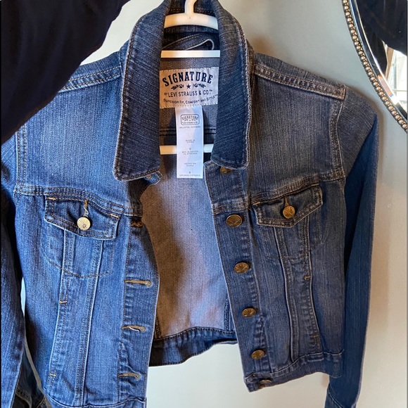 Woman’s Levi’s Strauss & Co Jean jacket - Picture 5 of 5